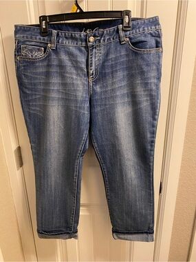 INC International Concepts 16 Capri Jeans Bling Pockets Stretch Blue Denim